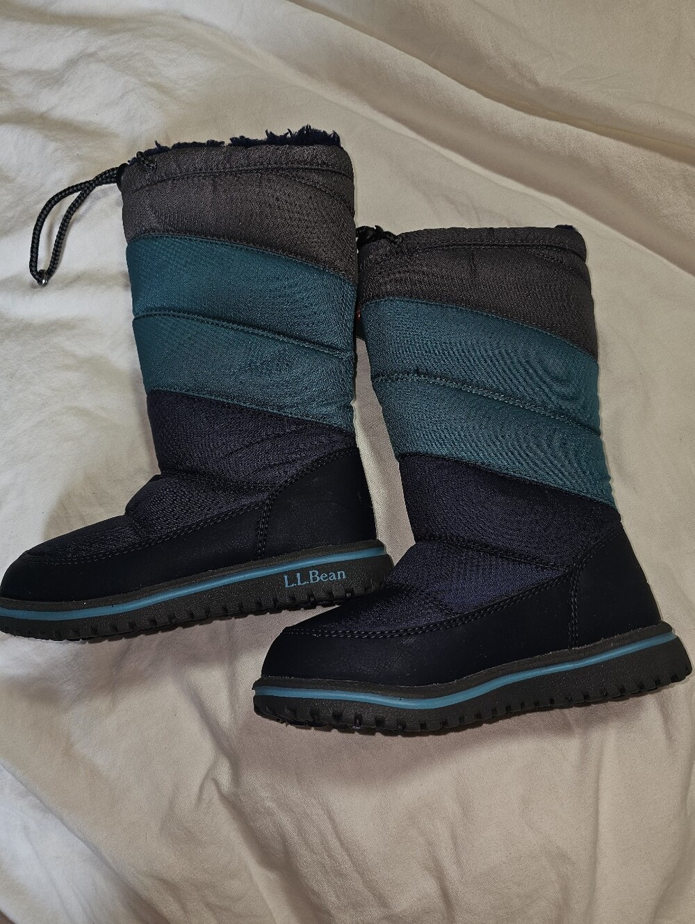L.L. Bean Kids Grey, Teal and Navy Lightweight Insulated Snow Boots
